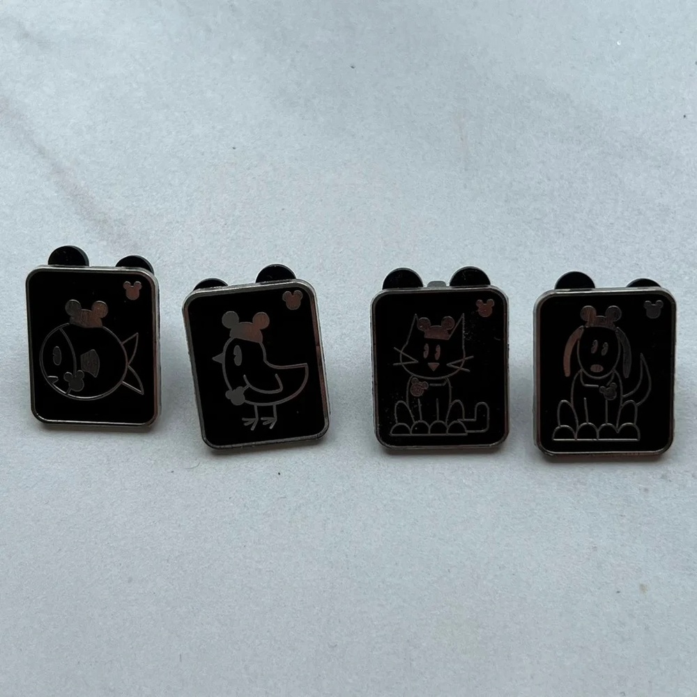 Disney hidden mickey pin lot animals with mickey ears hats